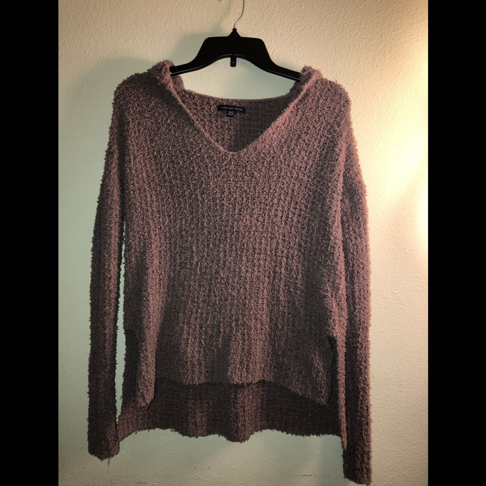 Cool AE long sleeve one of my favs but doesn’t fit